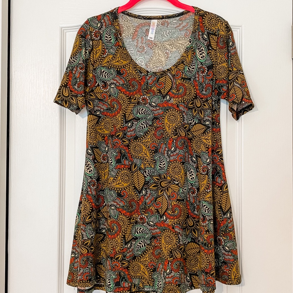 Lularoe Classic Tee